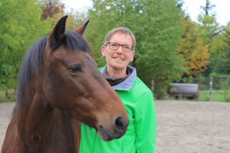 Horsemanshipcollege-Trainerin-Empfehlung-1-2