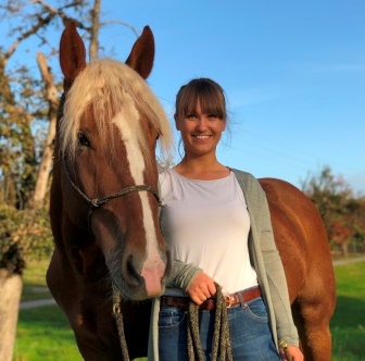 Horsemanshipcollege-Trainerin-Empfehlung-3-1